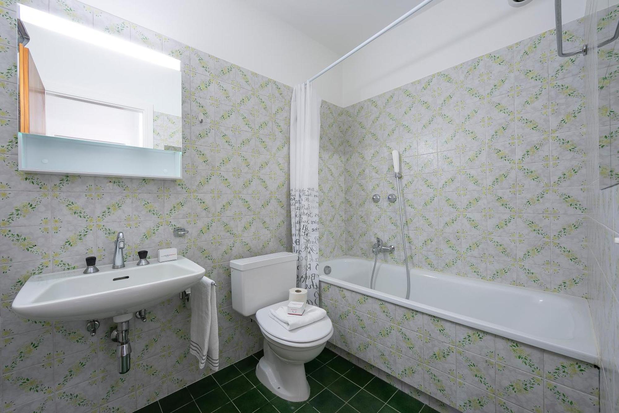 Lido Apartment - Happy Rentals Локарно Екстер'єр фото